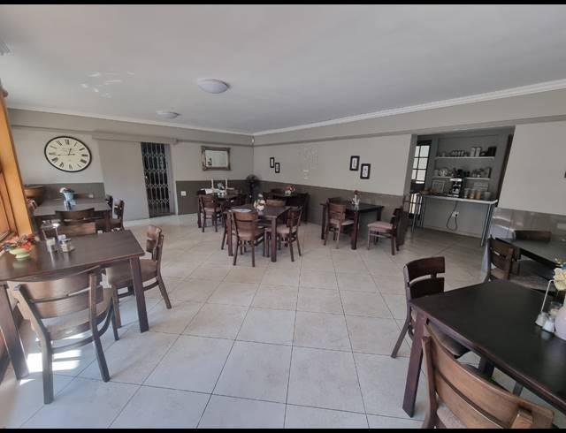 M² BUILDING FOR SALE IN LOCHVAAL